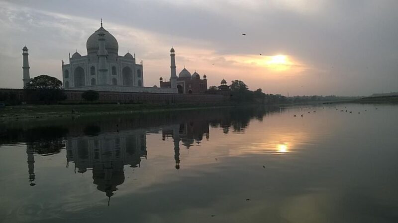Same Day Incredible Taj Mahal Tour From Jaipur By Car - What Makes This Tour Stand Out