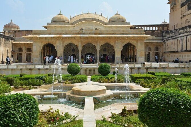 Same Day Jaipur Tour from Delhi - The Iconic Hawa Mahal