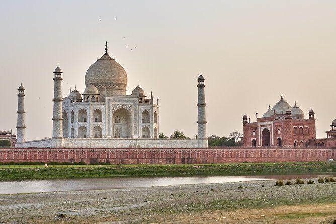 Same day Taj mahal and agra fort tour by car - Key Points