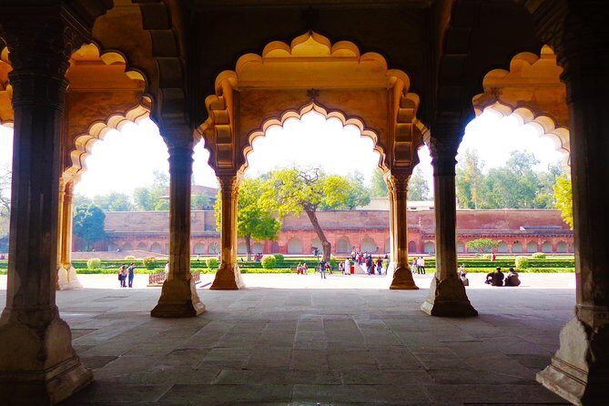 Same Day Taj Mahal and Agra Tour from Ahmedabad with Flights - FAQ