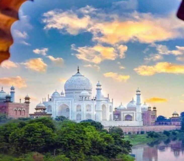 Same-Day Taj Mahal Tour from Delhi via Gatimaan Express - Detailed Itinerary Breakdown