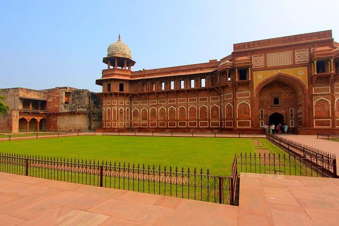 Same Day Taj Mahal Tour from Gurgaon (Gurugram) - Exploring the Rich Heritage of Agra Fort