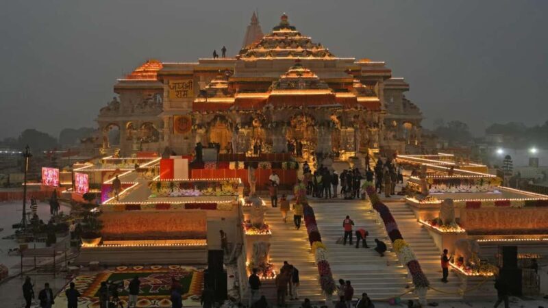 Same Day Varanasi to Ayodhya Tour with Tour Guide - FAQ