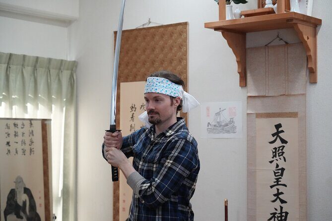 Samurai Experience in Tokyo: Sword Training and Edo Indigo Dyeing - Who Will Love This Tour?