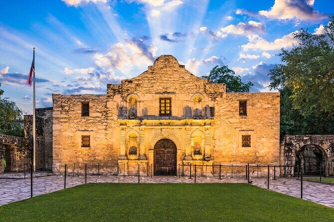 San Antonio Night Riverwalk Tour with Tower of Americas - FAQ: Practical Questions Answered