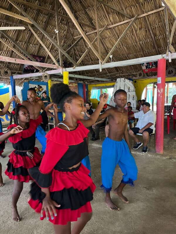 San Basilio de Palenque tours dance show, lunch & pick up. - Key Points: