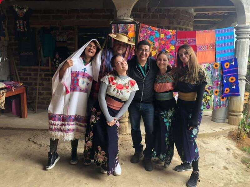 San Cristóbal: Private San Juan Chamula and Zinacantan Tour - A Closer Look at the Itinerary