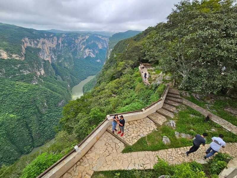 San Cristobal: Sumidero Canyon, Chiapa de Corzo, & Miradores - FAQ