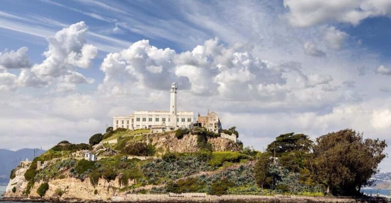 San Francisco: Alcatraz Island & Guided Muir Woods Tour - Exploring the San Francisco: Alcatraz Island & Guided Muir Woods Tour
