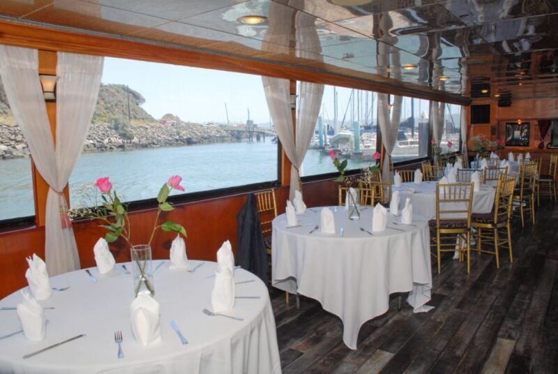 San Francisco: Empress Yacht New Year's Eve Party Cruise - An Inside Look at the San Francisco Empress Yacht New Year’s Eve Party Cruise