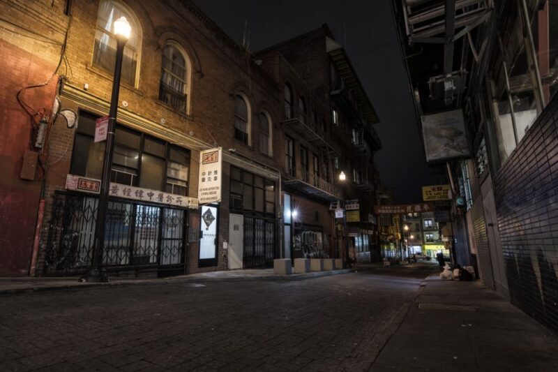 San Francisco: Ghosts, Boos and Booze Haunted Pub Crawl - A Well-Rounded Look at the Haunted Pub Crawl