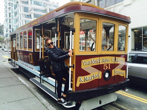 San Francisco Half-Day Tour by Cable Car & Foot - Key Points