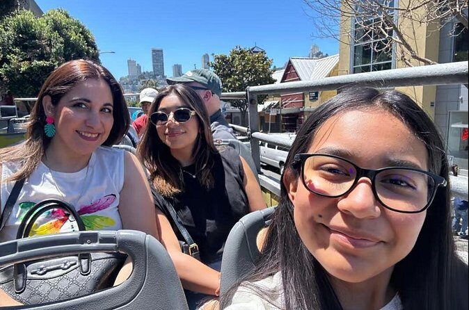 San Francisco: Shared Deluxe Bus sightseeing Tour with 20 Stops - Transportation and Comfort