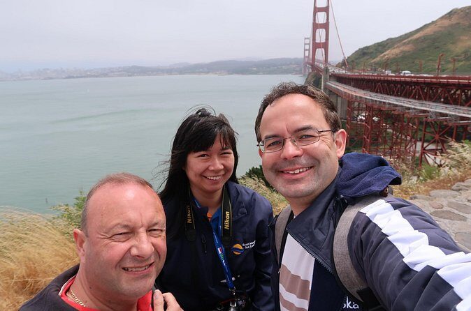 San Francisco: Shared Deluxe Bus sightseeing Tour with 20 Stops - The Sum Up