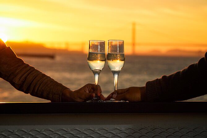 San Francisco Sunset Cruise - Key Points