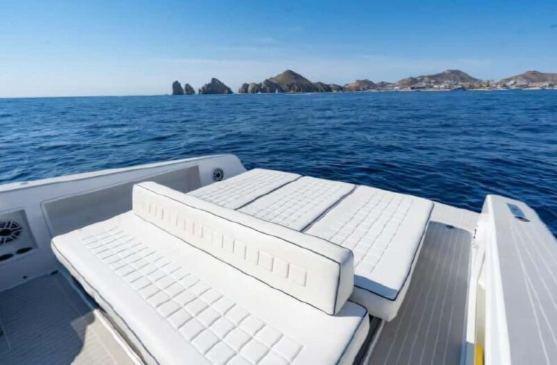 San José del Cabo: Luxury Yacht Experience - An In-Depth Look at the Luxury Yacht Experience
