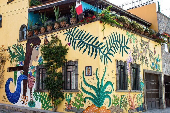 San Miguel de Allende Day Trip from Mexico City - Exploring San Miguel de Allende’s Historic Center