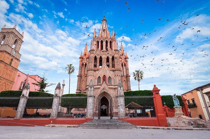 San Miguel de Allende Day Trip from Mexico City - Lunch with a View