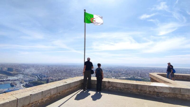 Santa Cruz: Guided tour of the Fort and the chapel - Key Points