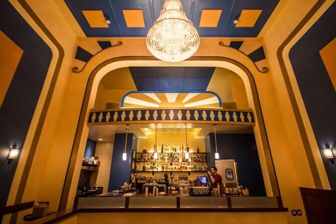 Santa Fe Bar Hunt: Santa Fe-eeling Good - What to Expect from the Santa Fe Bar Hunt