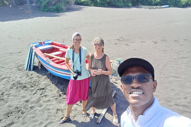Santiago island & Full Day Island - What Makes This Tour Stand Out?