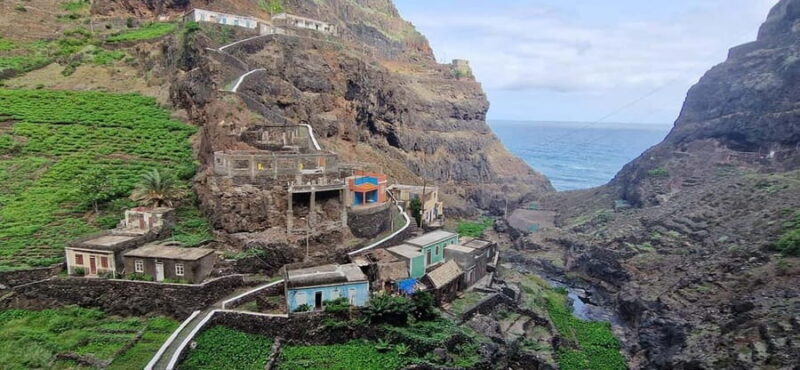 Santo Antao :Guided Ponta do Sol and Fontainhas Walking Tour - Practical Tips for Visitors