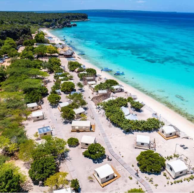 Santo Domingo: Bahia de las Aguilas VIP Paradise 2 Days All-Inclusive - Transportation and Group Dynamics