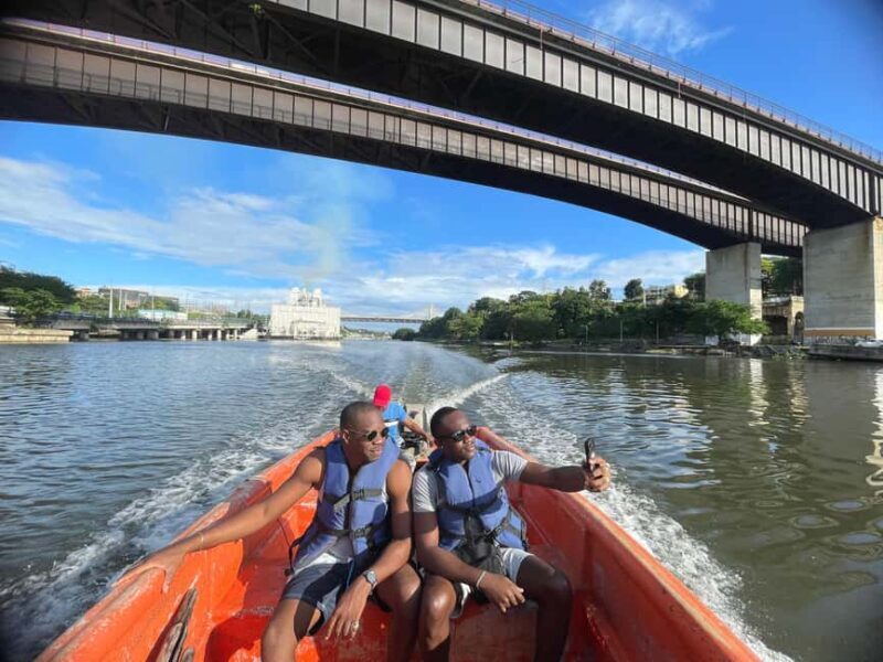 Santo Domingo: City Boat Ride Adventure - An In-Depth Look at the Santo Domingo Boat Ride