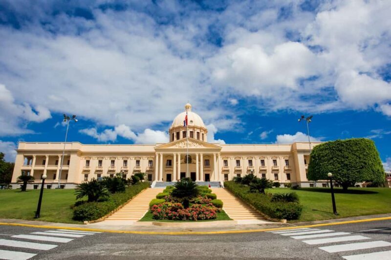 Santo Domingo Colonial City Tour Full Day with Lunch - Who Would Enjoy This Tour?