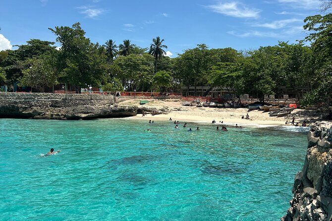 Santo Domingo must do; Los 3 Ojos, Boca Chica beach & more - A Detailed Look at the Tour Experience