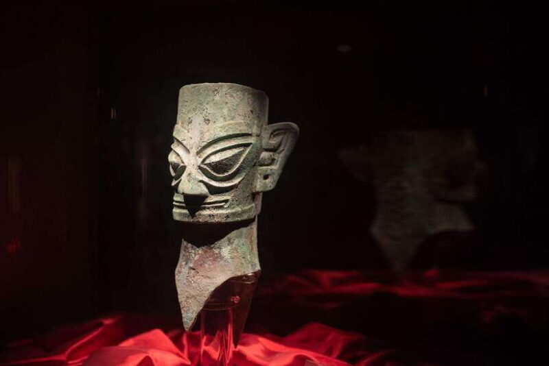 Sanxingdui Museum Tour: Explore Mysterious Bronze Artifacts - The Artifacts and Their Significance