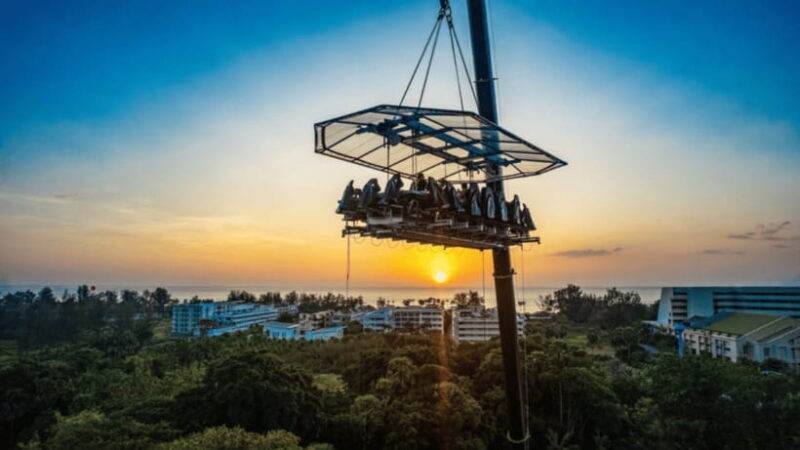 Sanya: Dinner in the sky at Sanya Air Restaurant - An Introduction to Dining in the Clouds