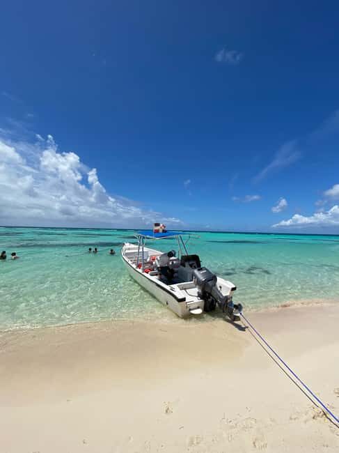 Saona Island VIP: 4 Beaches , Mano Juan & Canto de la Playa - What to Expect From the Saona Island VIP Tour