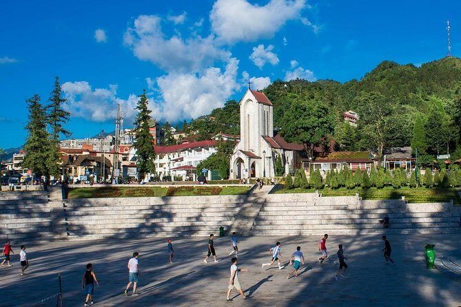 Sapa 2 Days 1 Night Tour From Hanoi By Bus (Hotel Overnight) - How the Itinerary Unfolds