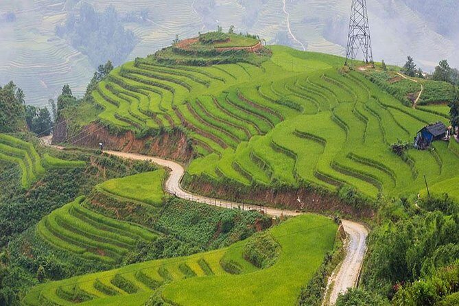 Sapa 3 Days 2 Nights Trekking Tour (1 Night In Ta Van Village, 1 Night In Hotel) - Day 2: Trekking Deeper into the Mountain Villages