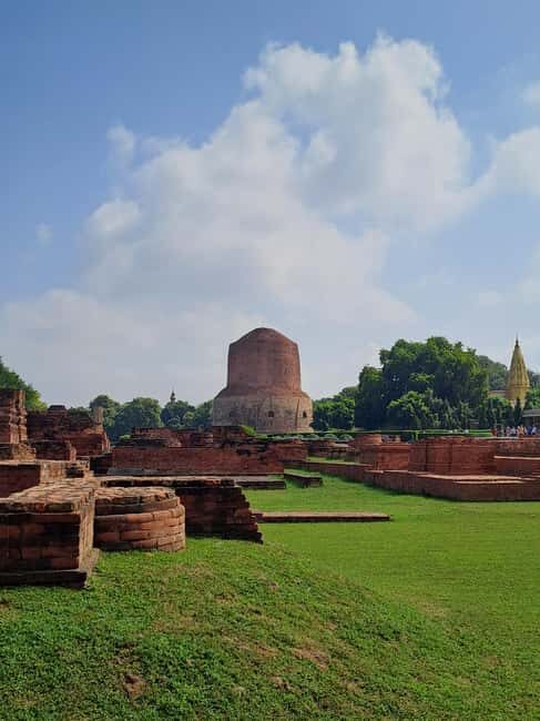 Sarnath: foot steps of Buddha - Key Points