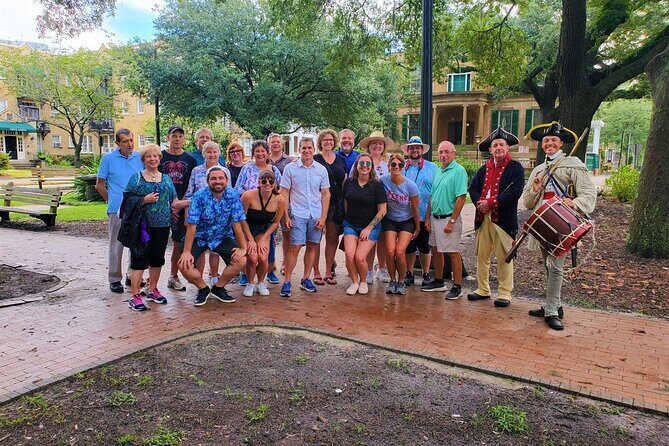 Savannah Historic District Tour by The Wandering Historians - An In-Depth Look at the Savannah Historic District Tour