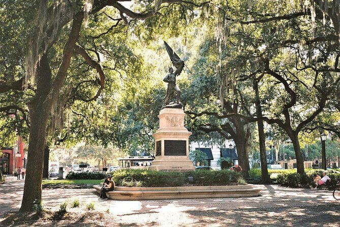 Savannah History plus Coffee and Chocolate Walking Tour - Key Points