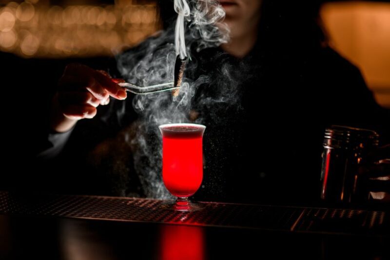 Savannah: Midnight in the Garden Walking Tour and Pub Crawl - Introduction