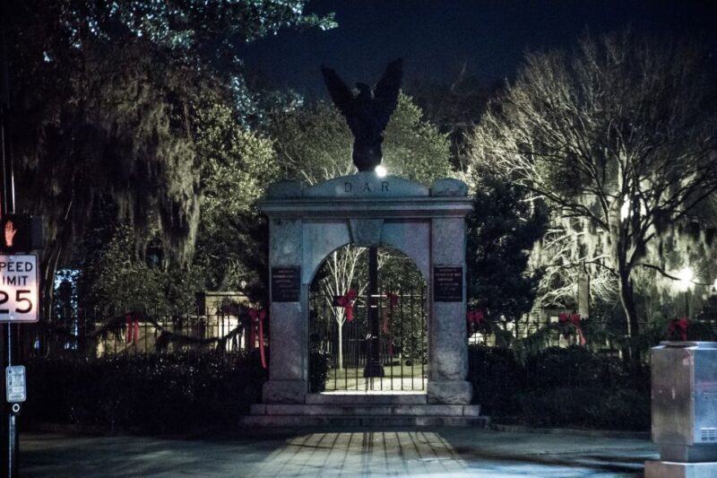 Savannah Terrors: Spirits & Spirits Haunted Pub Crawl - A Detailed Review of the Savannah Terrors Haunted Pub Crawl