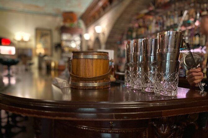 Savannah Walktails & Bar Bites Guided Happy Hour Tour - Who Is This Tour Best For?