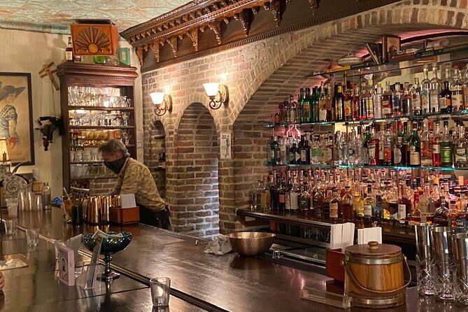 Savannah Walktails & Bar Bites Guided Happy Hour Tour - The Sum Up