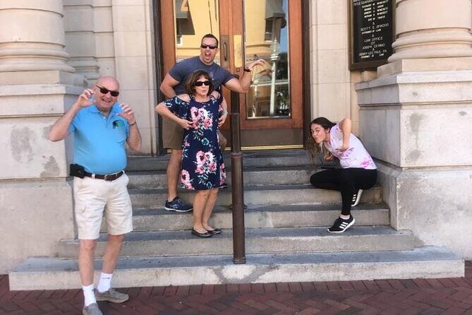 Scavenger Hunt in Fort Myers by Crazy Dash - Authentic Experiences and Real Feedback