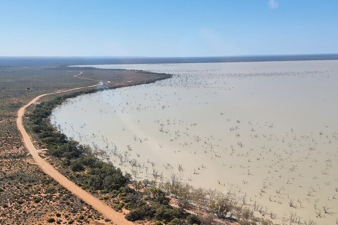 Scenic Helicopter Flight to Menindee Lakes - A Closer Look at the Tour Experience
