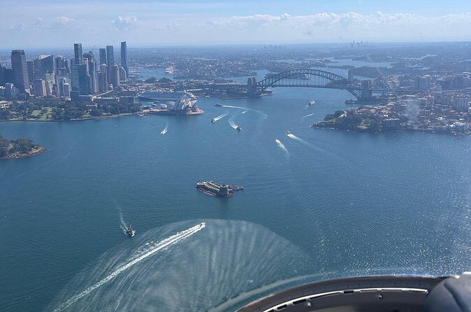 Scenic Helicopter Flights Over Sydney and Beyond - Meeting Points and Logistics