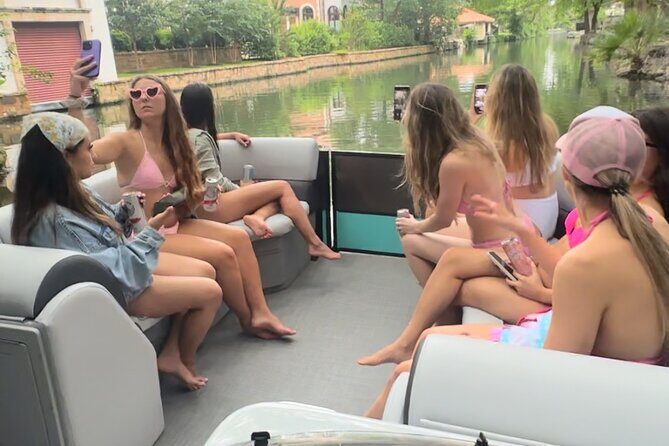 Scenic Lake Austin Boat Tour. BYOB. 2 hr (up to 12 guests) - An In-Depth Look at the Experience
