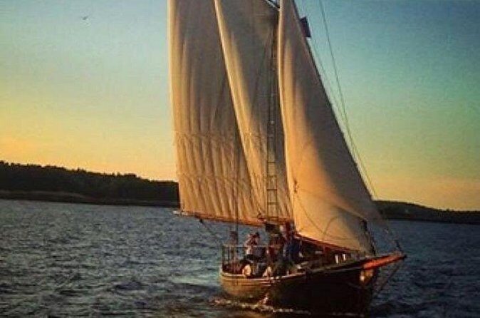 Schooner Applejack Sunset Sail Tour in Boothbay Harbor - FAQs
