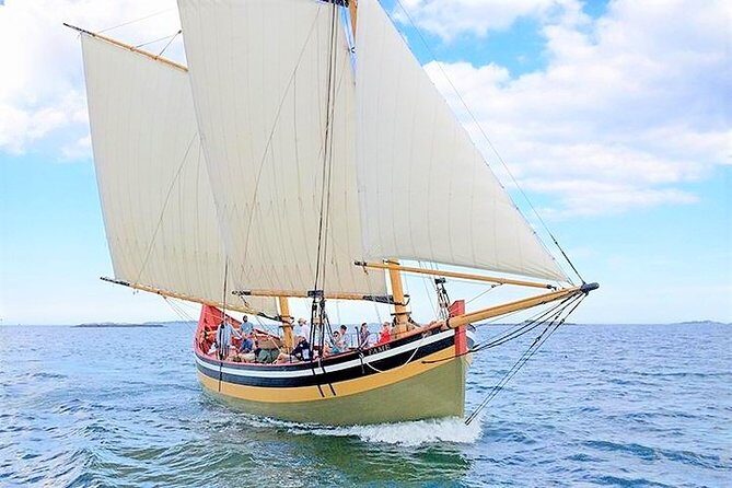 Schooner Fame Sailing Tour - A Fun and Engaging Sail Through Salem’s Waters