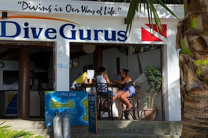 Scuba Diving in Boracay: SSI Basic Diver for Beginners - The Location and Logistics