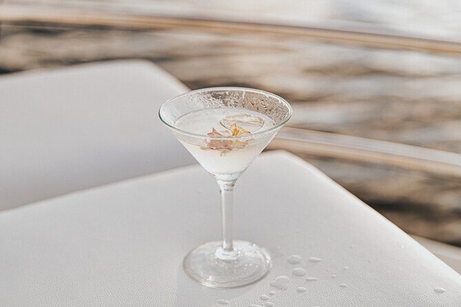 Seafood Lunch Cruise - Who Should Consider This Cruise?